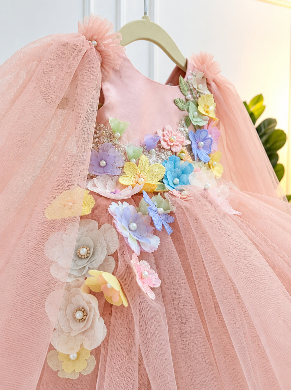 3d-floral-applique-pastel-pink-girls-dress-close-up