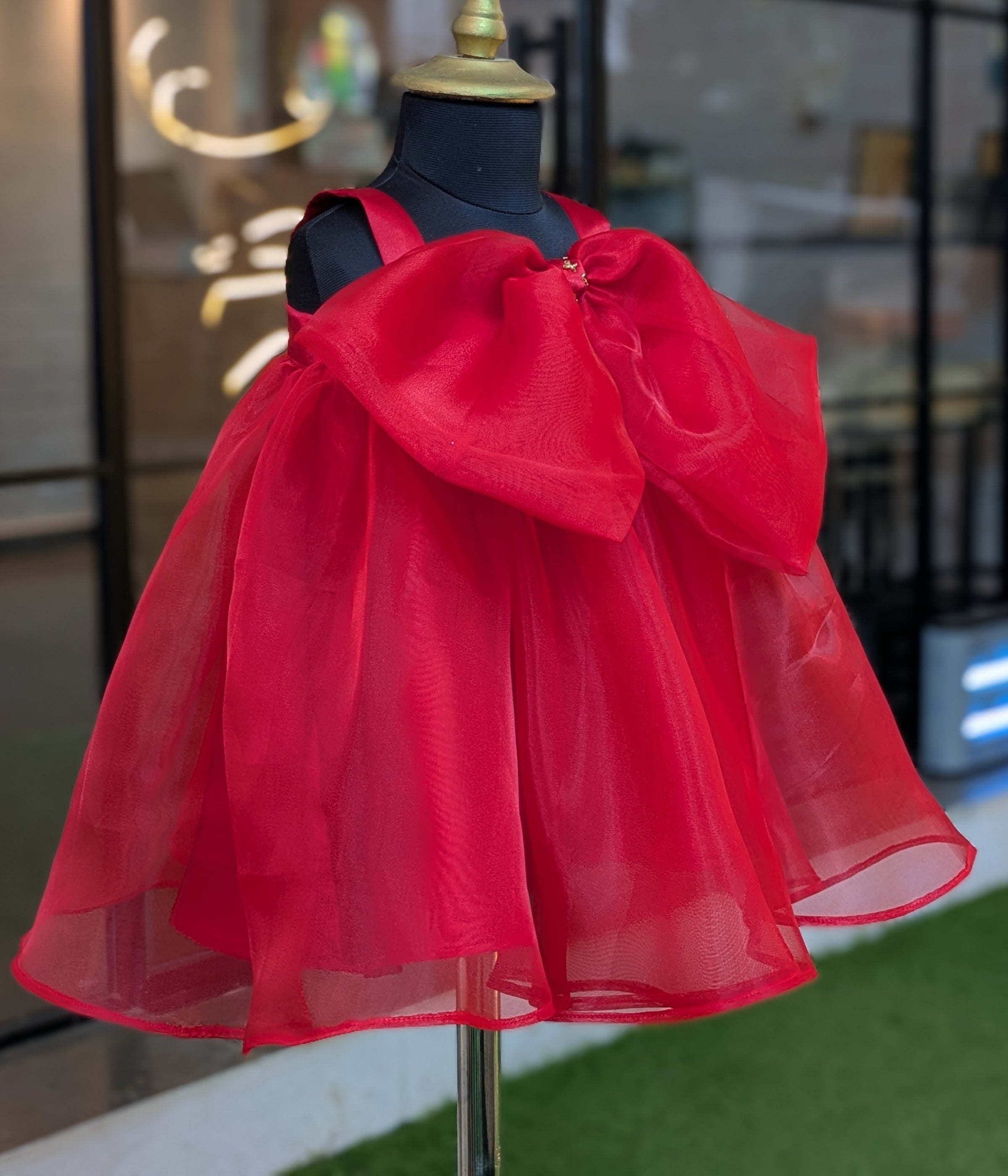 red-big-bow-birthday-frock